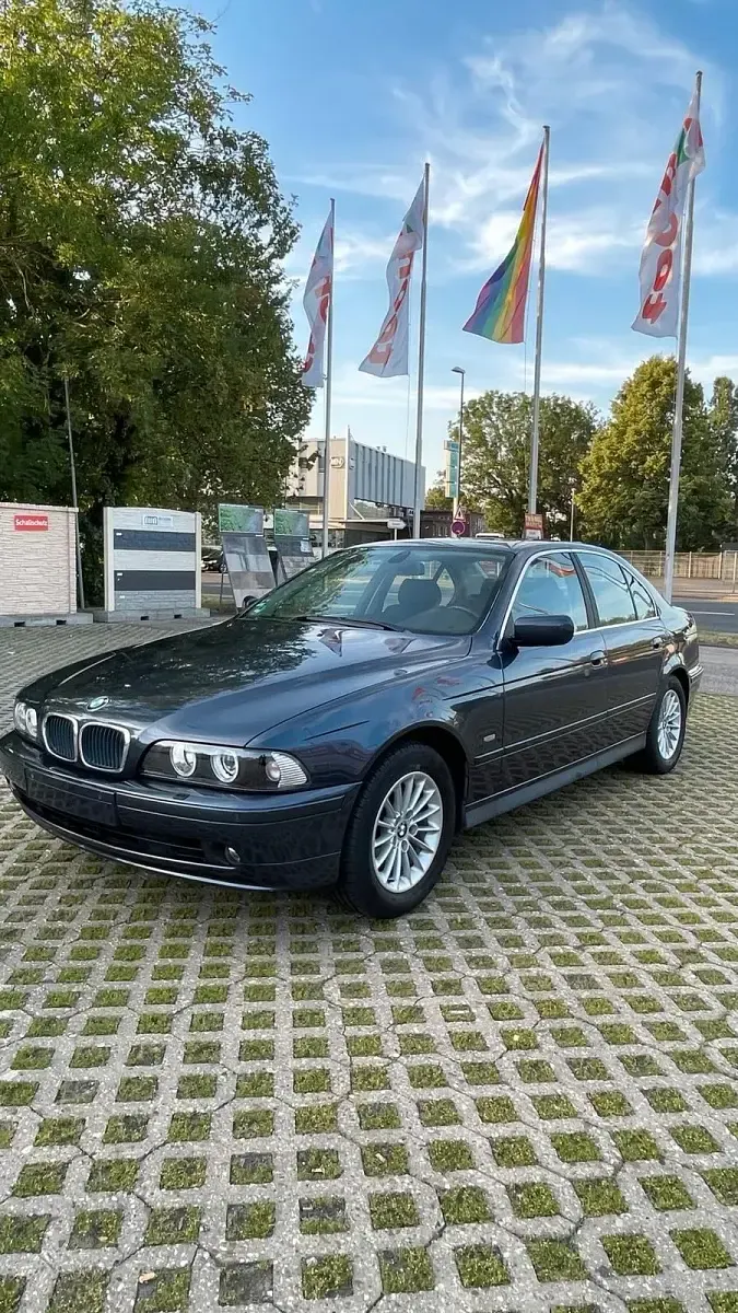 Gebraucht BMW 520 170 PS (125 kW) 2002 Grau Limousine