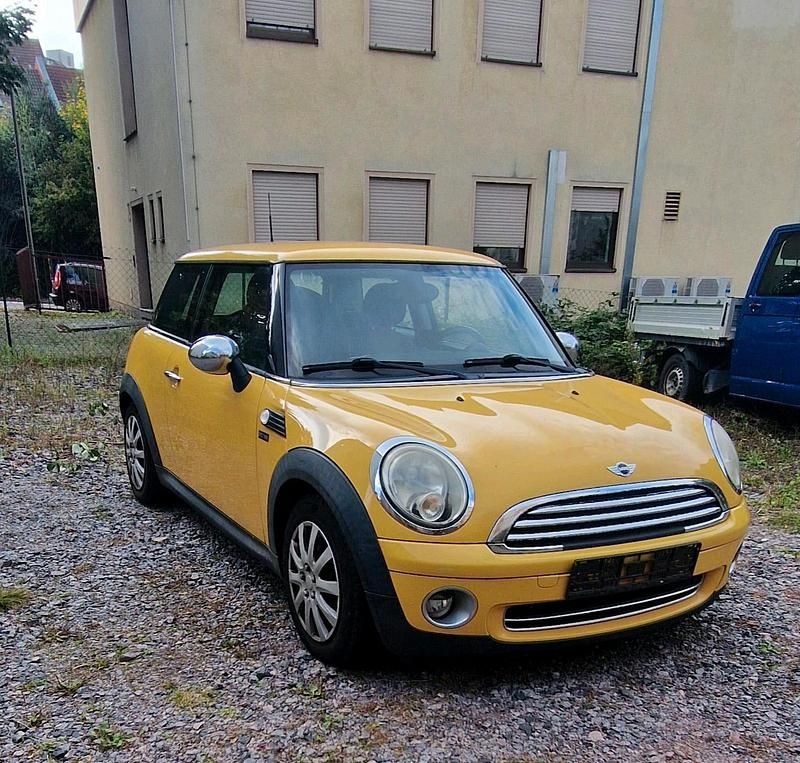 Gelb Gebraucht 2008 Mini Cooper Kleinwagen | 1.690 € (Fairer Preis) - Bild 1/4