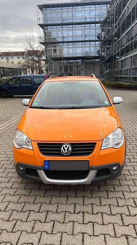 Orange Gebraucht 2007 VW Polo Cross Kleinwagen | 2.000 € (Superpreis) - Bild 1/4