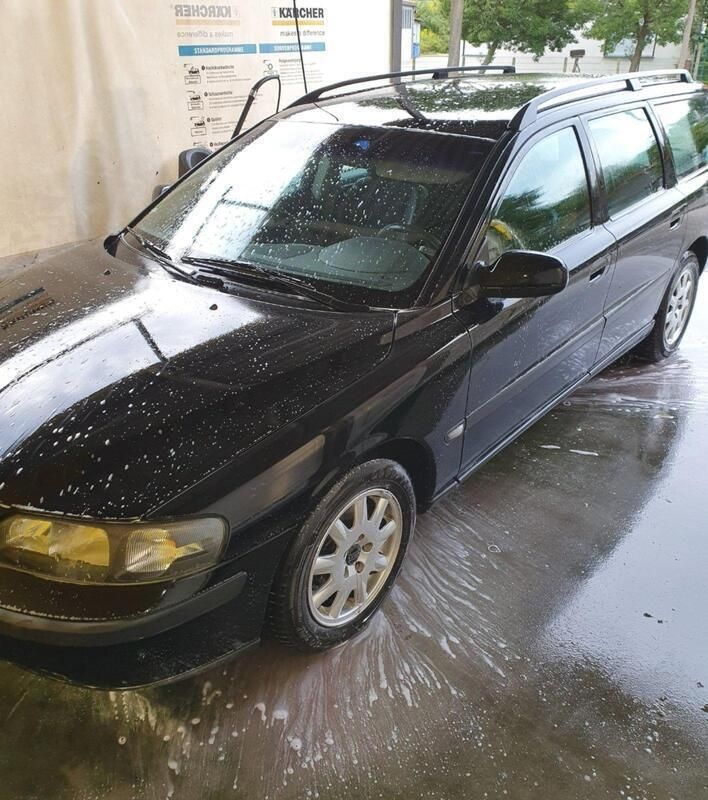 Schwarz Gebraucht 2002 Volvo V70 Kombi | 1.500 € (Superpreis) - Bild 1/2