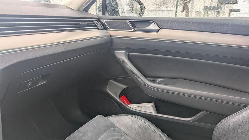 Gebraucht VW Passat Highline 150 PS (110 kW) 2017 Schwarz Kombi