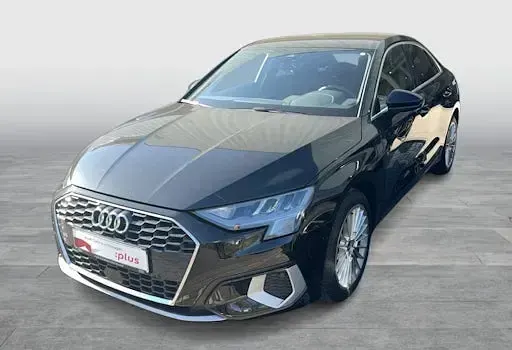 Usado Audi A3 Advanced Plus 116 HP (85 kW) 2022 Preto Sedan
