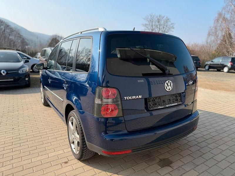 Gebraucht VW Touran Highline 140 PS (102 kW) 2010 Blau Van / Kleinbus