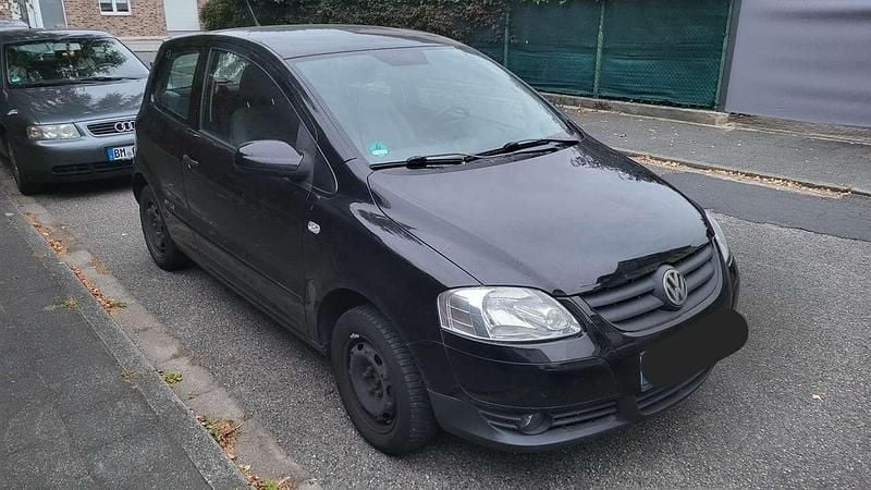 Schwarz Gebraucht 2010 VW Fox Style Kleinwagen | 750 € (Superpreis) - Bild 1/4