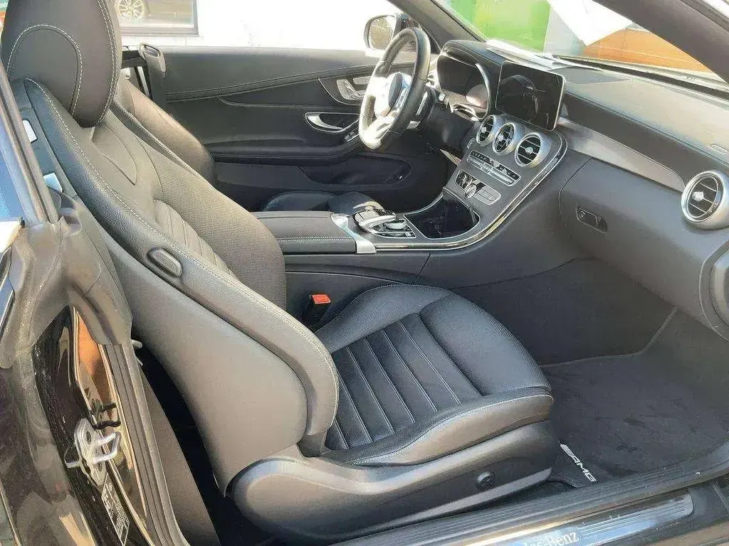 Gebraucht Mercedes C300 AMG line 258 PS (189 kW) 2021 Obsidianschwarz  metalliclack Cabrio