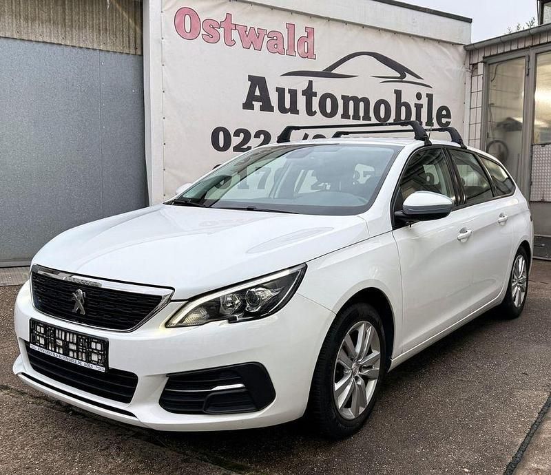 Lack weiss banquise/deckende l Gebraucht 2020 Peugeot 308 Active Kombi | 7.999 € (Guter Preis) - Bild 1/4