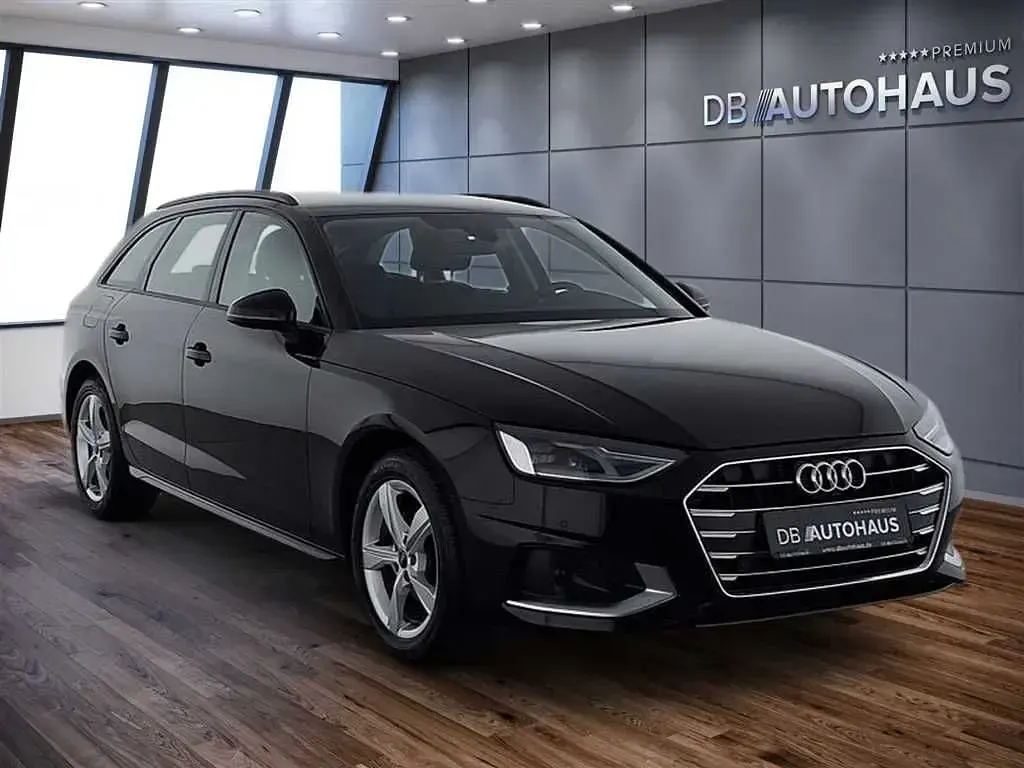 Gebraucht Audi A4 Advanced Plus 163 PS (119 kW) 2024 Schwarz Kombi