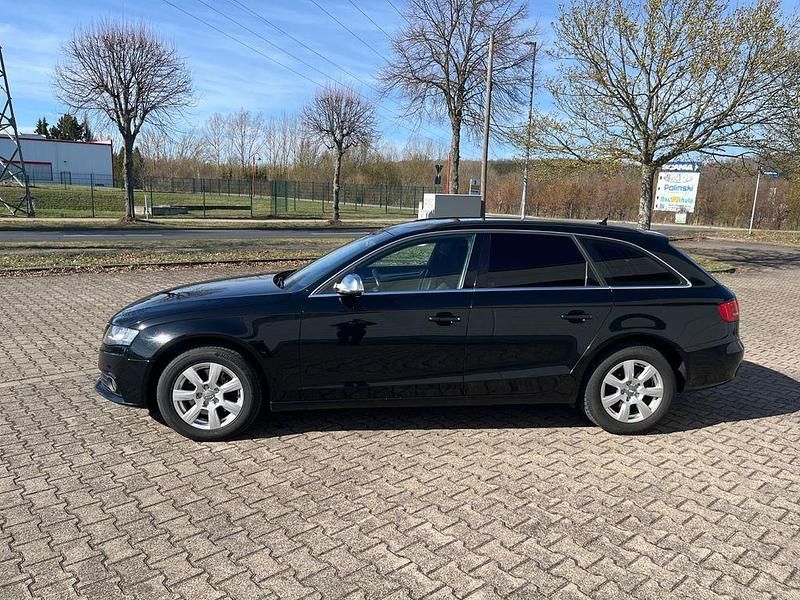 Używany Audi A4 Design 143 KM (105 kW) 2009 Czarny Sedan/Limuzyna