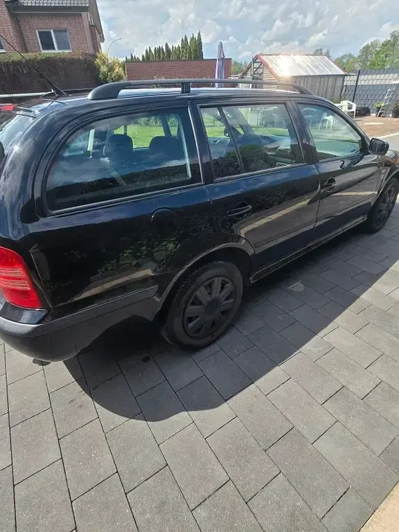 Gebraucht Skoda Octavia Ambiente 116 PS (85 kW) 2004 Grau Kombi
