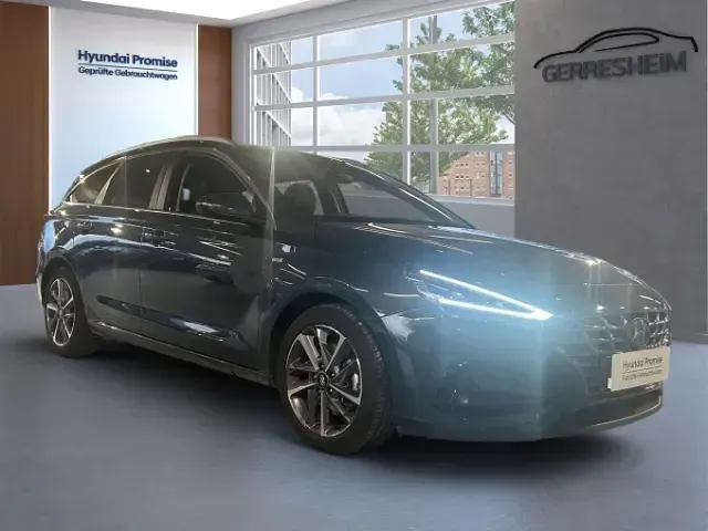 Gebraucht Hyundai i30 Prime 160 PS (117 kW) 2022 Blau Kombi
