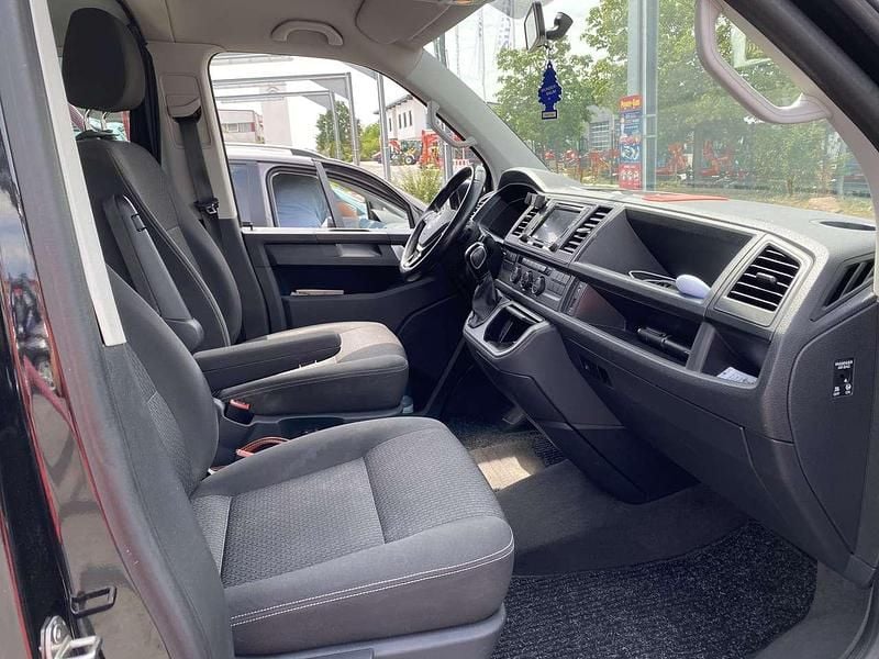 Second-hand VW Multivan Business 150 CP (110 kW) 2017 Negru Monovolum