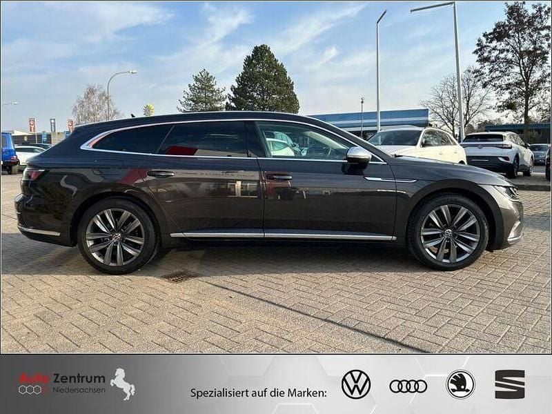 Gebraucht VW Arteon Elegance 190 PS (139 kW) 2024 Grau Kombi