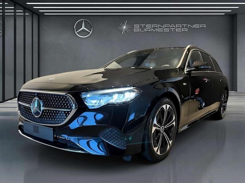 Schwarz Gebraucht 2025 Mercedes E300 Avantgarde Limousine | 52.590 € (Etwas zu teuer) - Bild 1/3