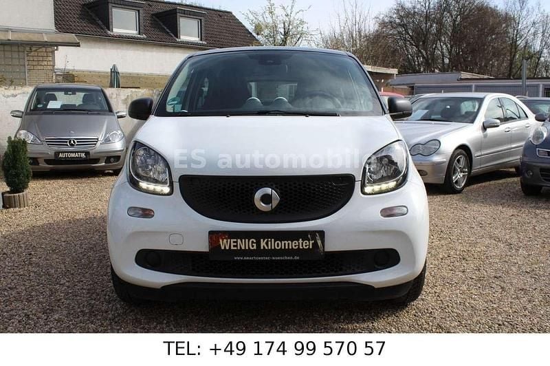 Second-hand Smart ForFour 71 CP (52 kW) 2019 Negru Hatchback