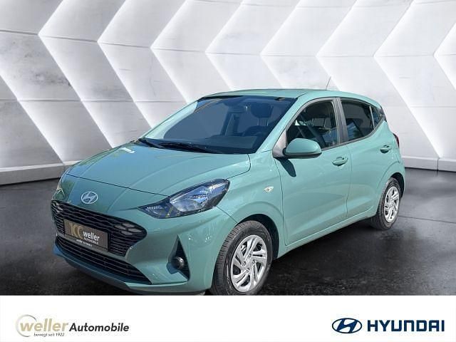 Gruen Neu 2025 Hyundai i10 Select Kleinwagen | 15.870 € (Fairer Preis) - Bild 1/4