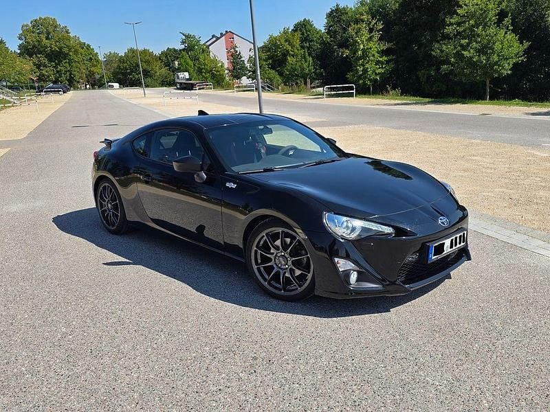 Schwarz Gebraucht 2015 Toyota GT86 GT Coupé | 23.800 € (Fairer Preis) - Bild 1/4