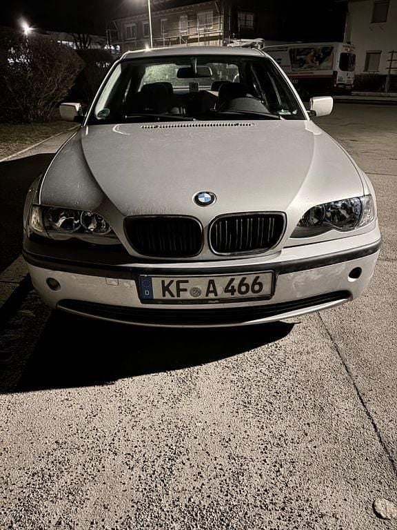 Gebraucht BMW 320 170 PS (125 kW) 2003 Silber Limousine
