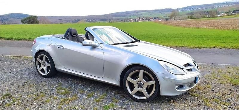 Gebraucht Mercedes SLK280 231 PS (169 kW) 2006 Silber Cabrio