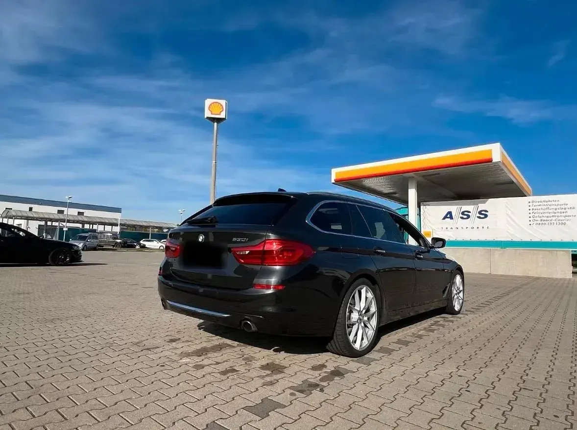 Gebraucht BMW 530 Luxury Line 256 PS (188 kW) 2018 Grau Kombi