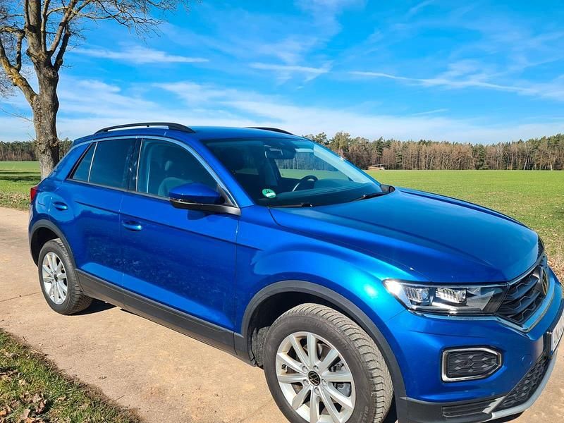 Gebraucht VW T-Roc 110 PS (80 kW) 2021 Blau SUV