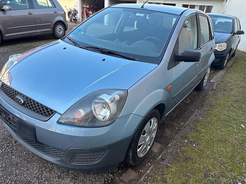 Gebraucht Ford Fiesta 51 PS (37 kW) 2006 Blau Kleinwagen