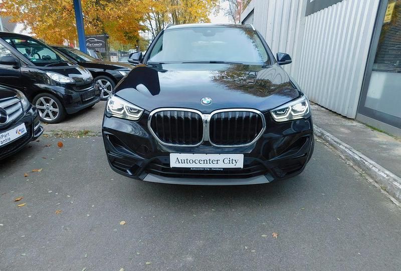 Gebraucht BMW X1 Sport Line 150 PS (110 kW) 2021 Schwarz SUV