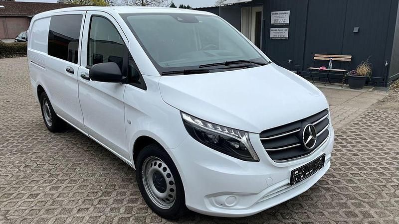 Second-hand Mercedes Vito 190 CP (139 kW) 2023 Alb Van