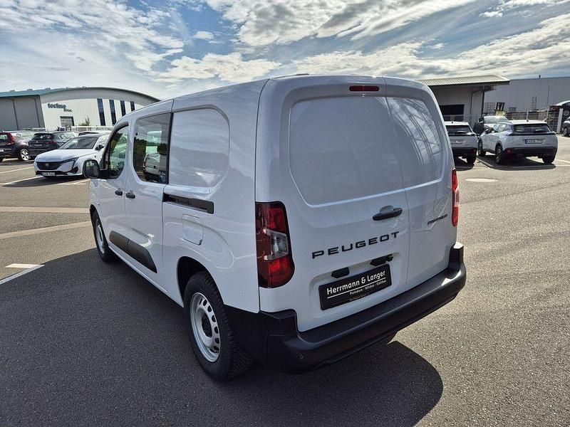 Neu Peugeot Partner 131 PS (96 kW) 2025 Weiß Van / Kleinbus