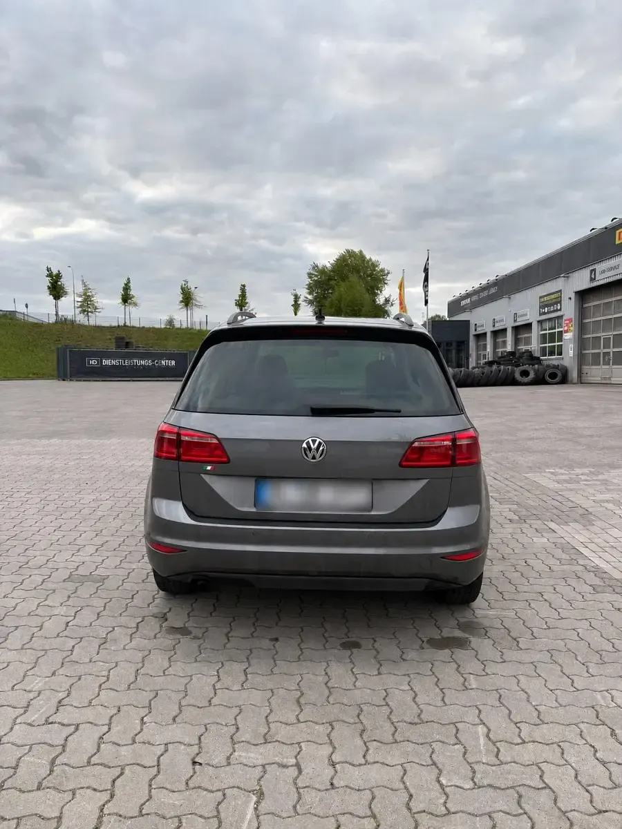Gebraucht VW Golf VII 116 PS (85 kW) 2017 Grau Limousine