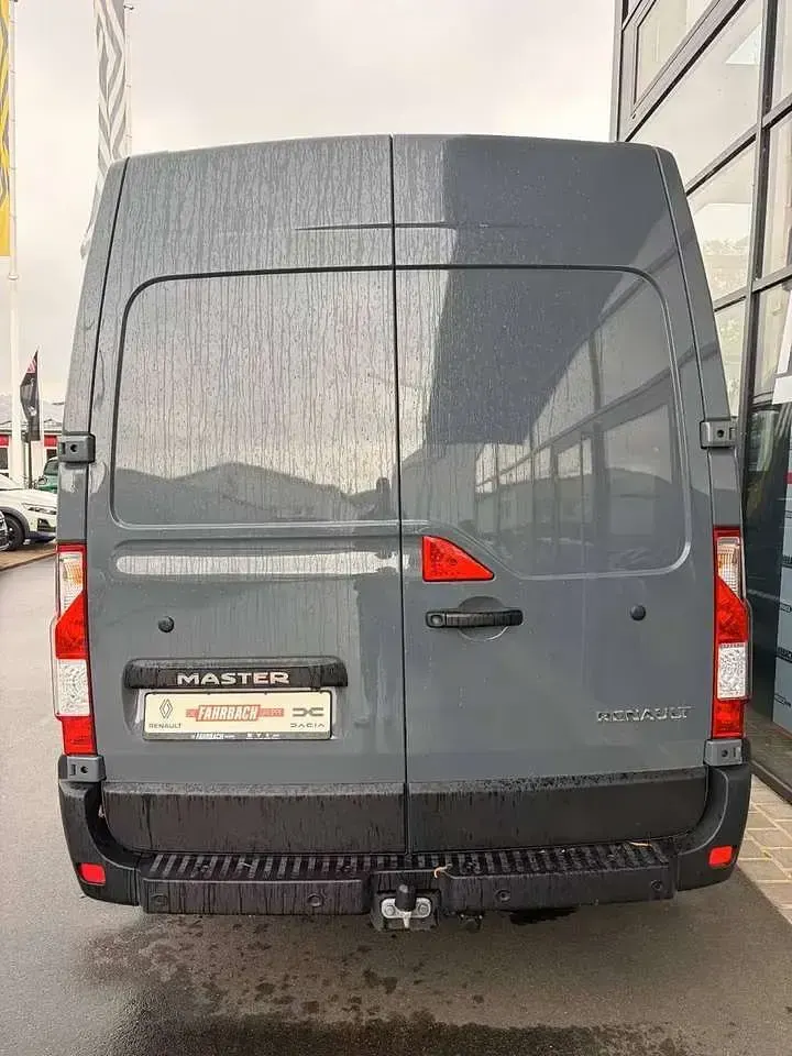 Gebraucht Renault Master 150 PS (110 kW) 2024 Städtisches grau Van / Kleinbus