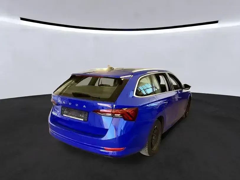 Gebraucht Skoda Octavia First Edition 150 PS (110 kW) 2021 Energyblau Limousine
