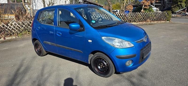 Gebraucht Hyundai i10 78 PS (57 kW) 2009 Blau Kleinwagen