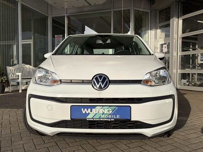 Gebraucht VW up! Basis 60 PS (44 kW) 2020 Weiß Kleinwagen