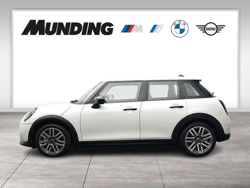 Gebraucht Mini Cooper Classic 156 PS (114 kW) 2024 Weiß Kleinwagen