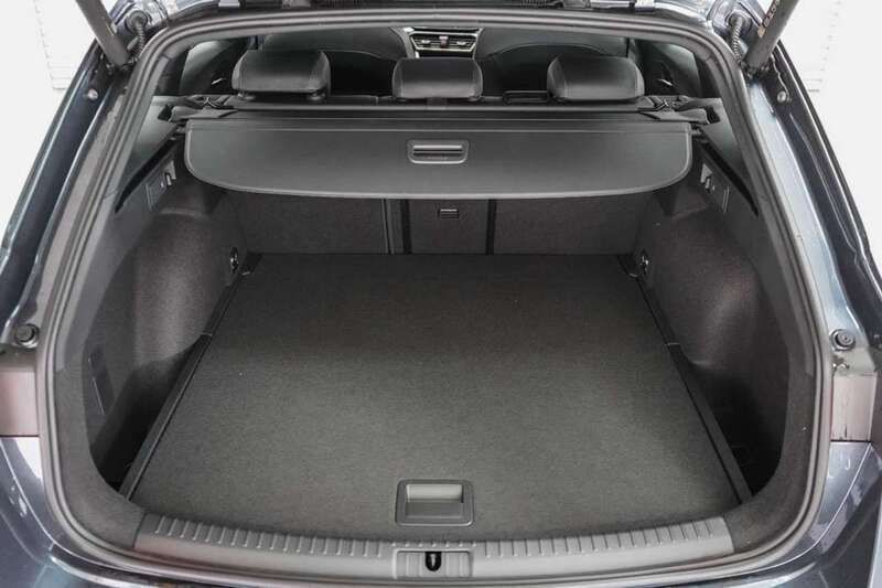 Gebraucht Cupra Leon 150 PS (110 kW) 2024 Magnetic grau metallic (s7) Kombi