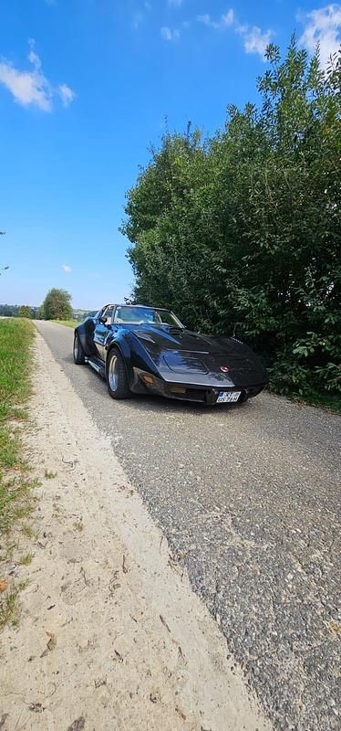 Second-hand Corvette Stingray 230 CP (169 kW) 1976 Negru Cabrio