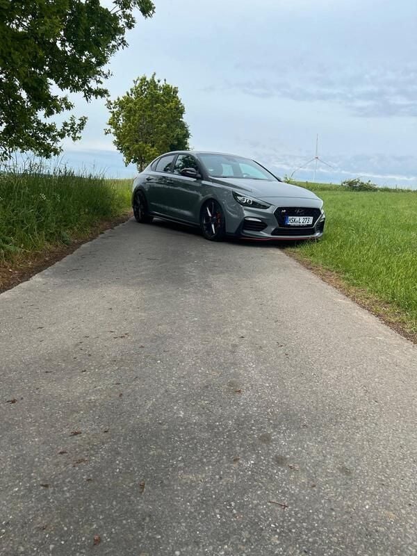 Grau Gebraucht 2019 Hyundai i30 N Performance Coupé | 23.800 € (Fairer Preis) - Bild 1/4