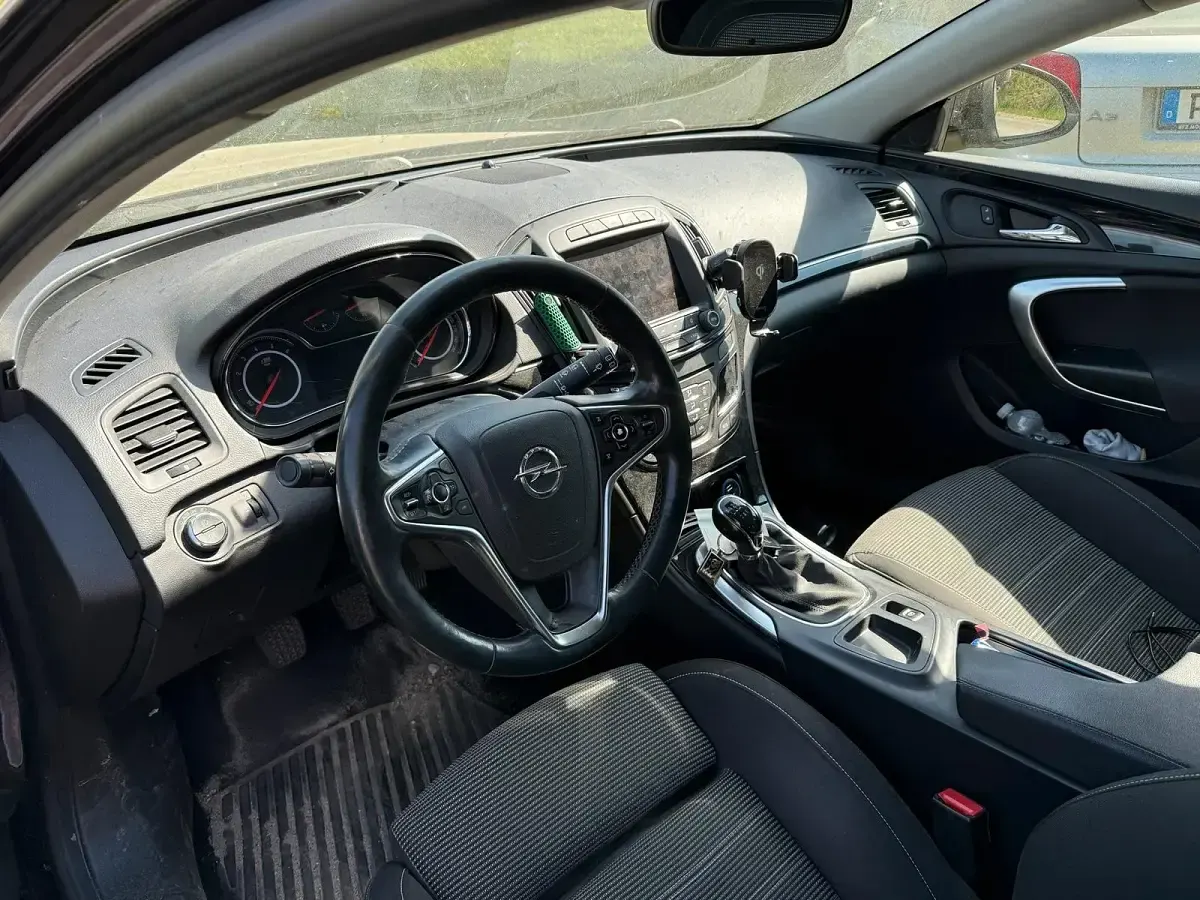 Usata Opel Insignia 163 CV (119 kW) 2014 Viola Station wagon
