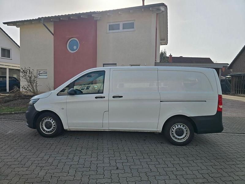 Gebraucht Mercedes Vito 114 PS (83 kW) 2016 Weiß Van