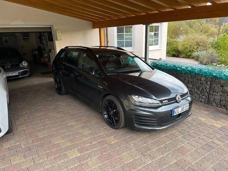 Grau Gebraucht 2016 VW Golf VII GTD Kombi | 12.000 € (Superpreis) - Bild 1/4