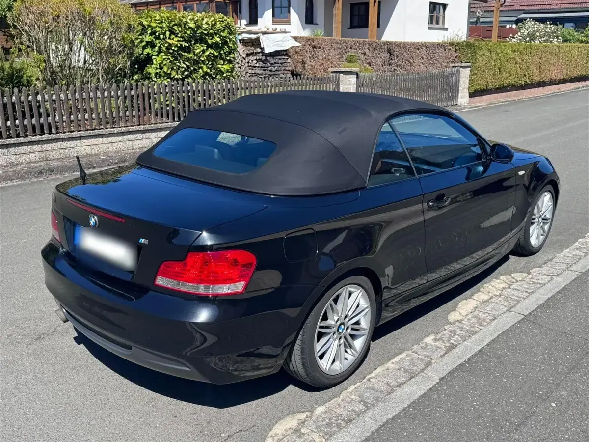 Gebraucht BMW 118 Cabriolet M Sport 143 PS (105 kW) 2009 Schwarz Cabrio