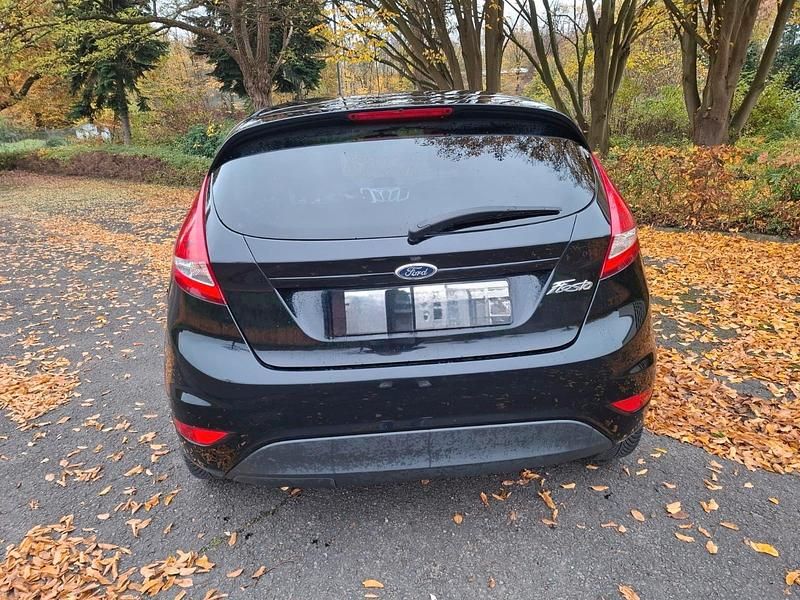 Gebraucht Ford Fiesta 80 PS (58 kW) 2012 Kleinwagen