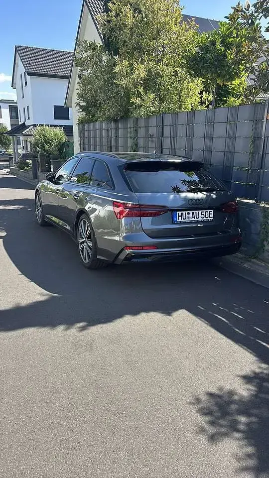 Gebraucht Audi A6 S-Line 265 PS (194 kW) 2025 Grau Kombi