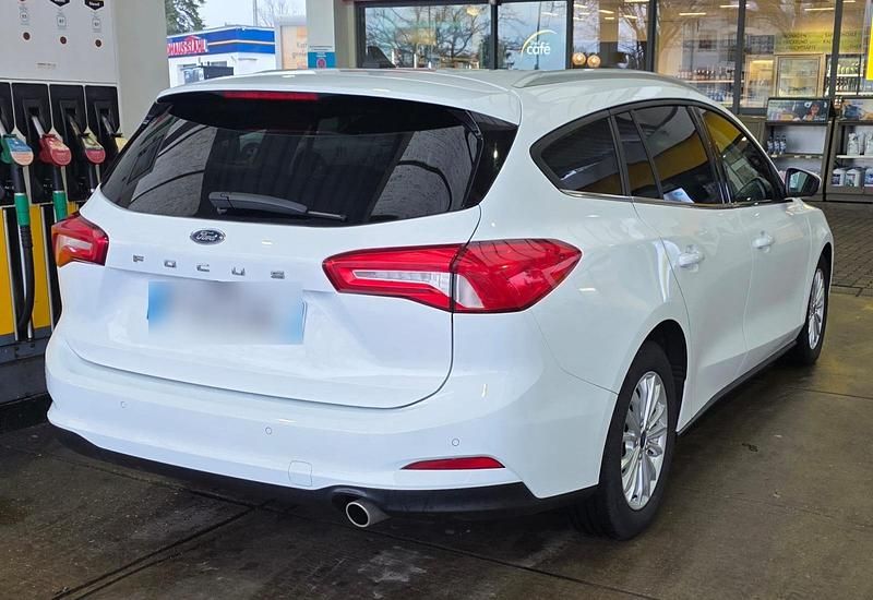Gebraucht Ford Focus Titanium X 120 PS (88 kW) 2020 Weiß Kombi