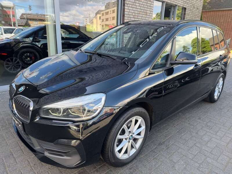 Schwarz ii Gebraucht 2020 BMW 216 Advantage Van / Kleinbus | 14.900 € (Fairer Preis) - Bild 1/4