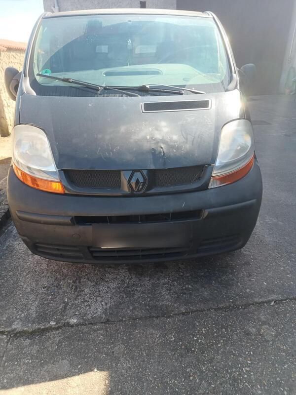 Schwarz Gebraucht 2005 Renault Master Van | 2.500 € - Bild 1/4