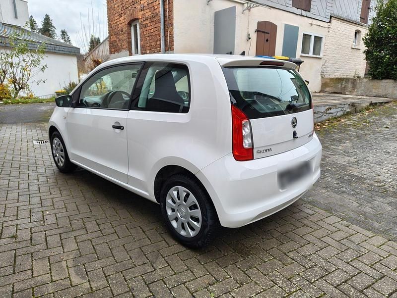 Gebraucht Skoda Citigo 60 PS (44 kW) 2018 Weiß Kleinwagen