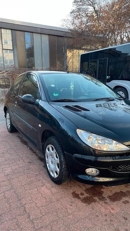 Gebraucht Peugeot 206 75 PS (55 kW) 2005 Schwarz Kleinwagen