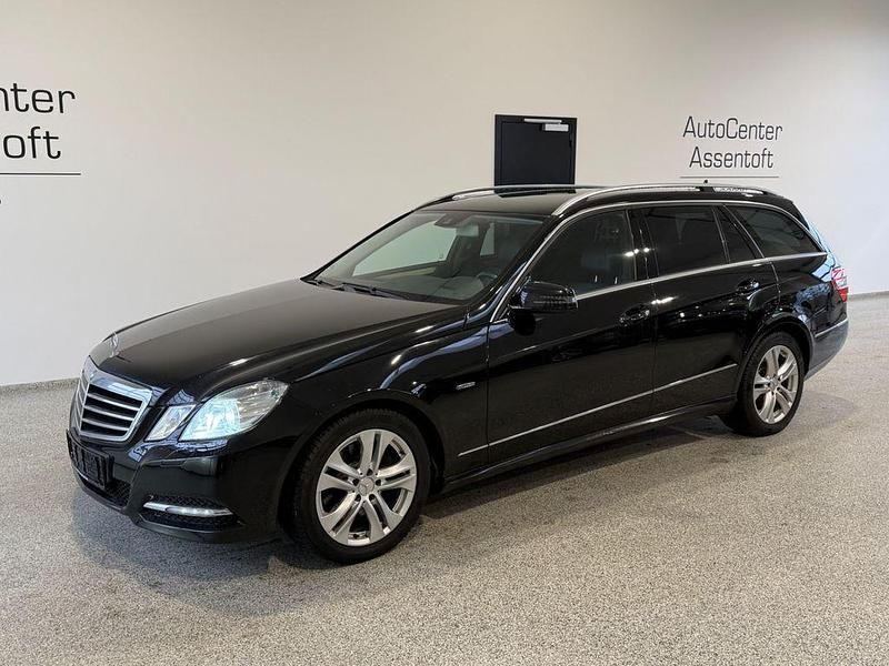 Gebraucht Mercedes E350 Avantgarde 265 PS (194 kW) 2012 Schwarz Limousine