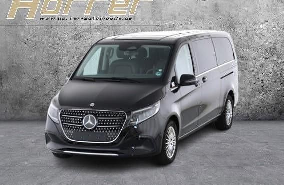Schwarz Gebraucht 2024 Mercedes V300 Avantgarde Van / Kleinbus | 66.740 € (Etwas zu teuer) - Bild 1/4